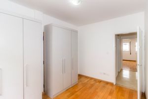 Image 8 - 858197