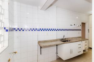 Image 21 - 858197