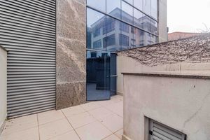 Image 11 - 858210