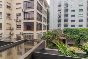 Image 15 - 858210