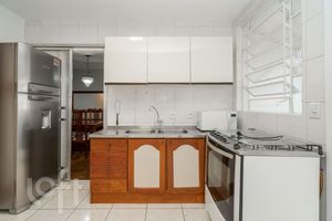 Image 16 - 858240