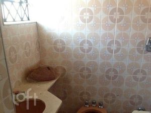 Image 9 - 858277