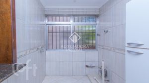 Image 9 - 858279