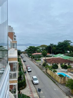 Image 13 - 858281