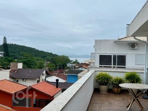 Image 9 - 858281