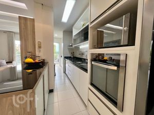 Image 3 - 858281