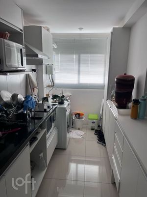 Image 18 - 858294