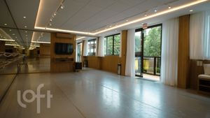 Image 31 - 858299