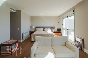 Image 21 - 858312