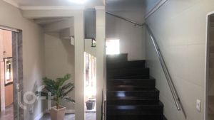 Image 4 - 858337