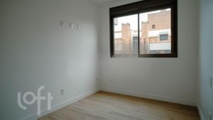 Image 35 - 858341