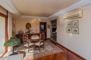 Image 6 - 858343