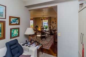Image 7 - 858343
