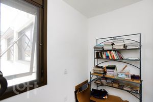 Image 22 - 858379