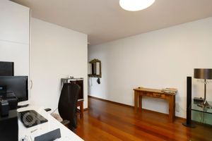 Image 16 - 858379