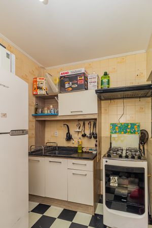 Image 9 - 858402