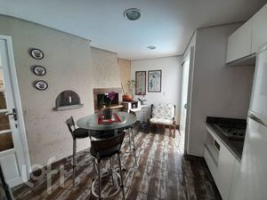 Image 17 - 858475