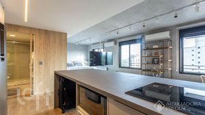 Image 6 - 858482