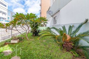 Image 21 - 858499