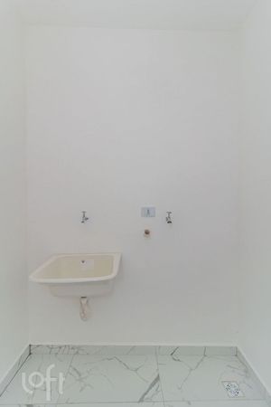 Image 31 - 858524