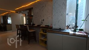 Image 1 - 858531