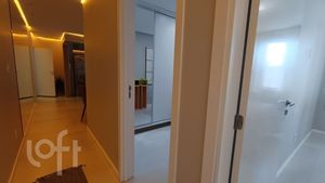 Image 16 - 858531