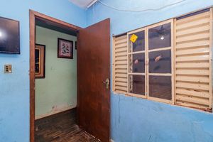 Image 11 - 858545