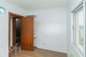 Image 6 - 858567