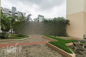 Image 9 - 858567
