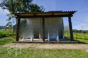 Image 18 - 858582