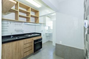 Image 19 - 858620