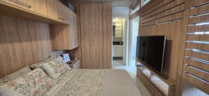 Image 7 - 858628