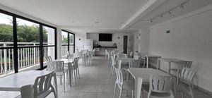 Image 19 - 858629