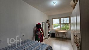 Image 13 - 858652