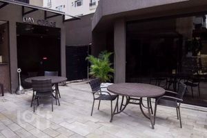Image 15 - 858661