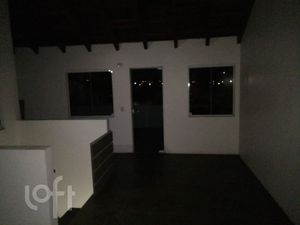 Image 18 - 858667