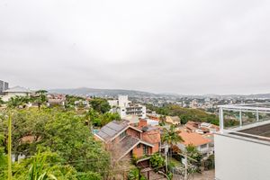 Image 10 - 858668