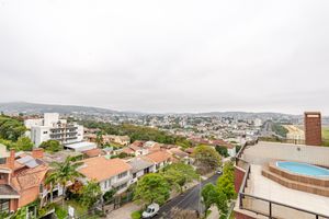 Image 8 - 858668