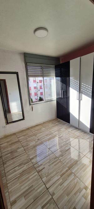 Image 6 - 858676