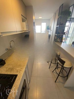 Image 6 - 858679