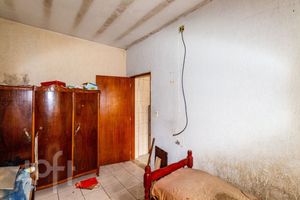 Image 19 - 858684