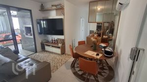 Image 19 - 858687