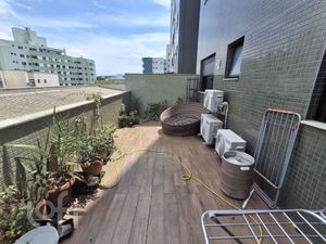 Image 4 - 858687