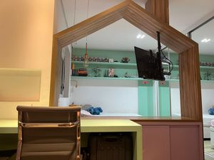 Image 9 - 858700