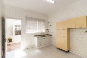 Image 23 - 858704