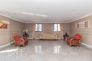 Image 33 - 858708