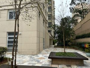 Image 22 - 858720