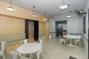Image 30 - 858727