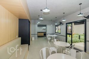 Image 31 - 858727
