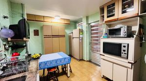Image 7 - 858741